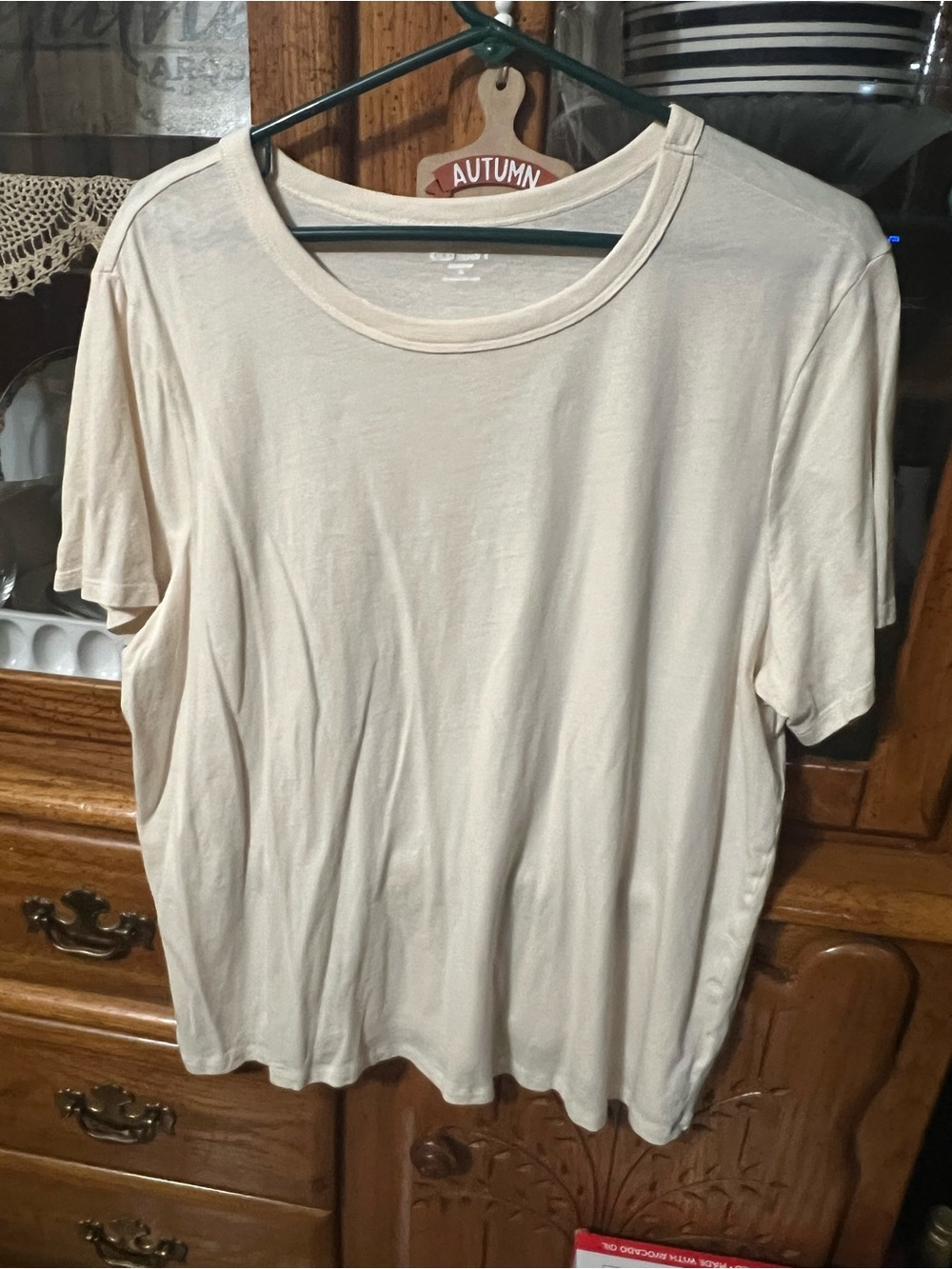 Old Navy Cream Short Sleeve Crewneck Tee